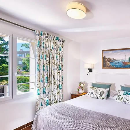 La Ferme D'augustin Hotel 4*