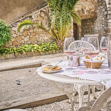 Hotel La Ferme D'augustin