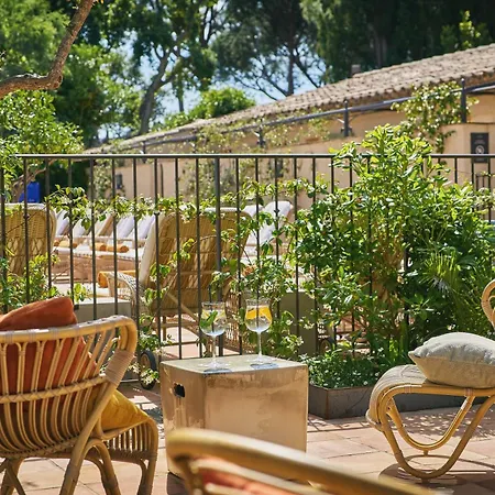 Hotel La Ferme D'augustin 4*