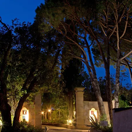 Hotel La Ferme D'augustin 4*