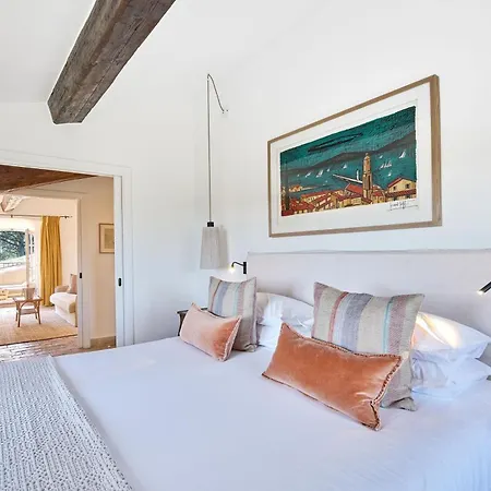 Hotel La Ferme D'augustin 4*