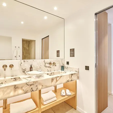 La Ferme D'augustin Hotel 4*